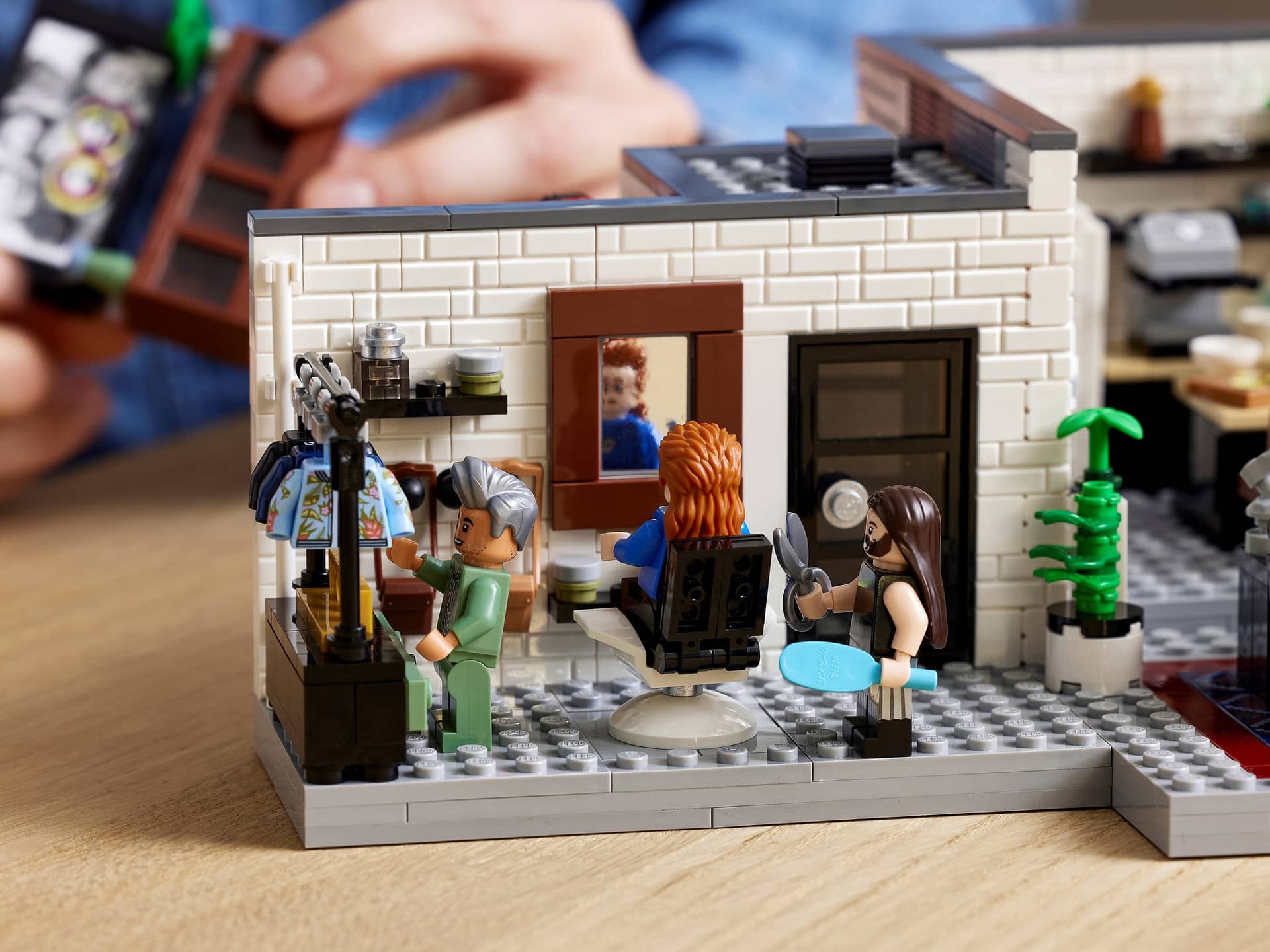 LEGO® 10291 Queer Eye The Fab 5 Loft - ICONS