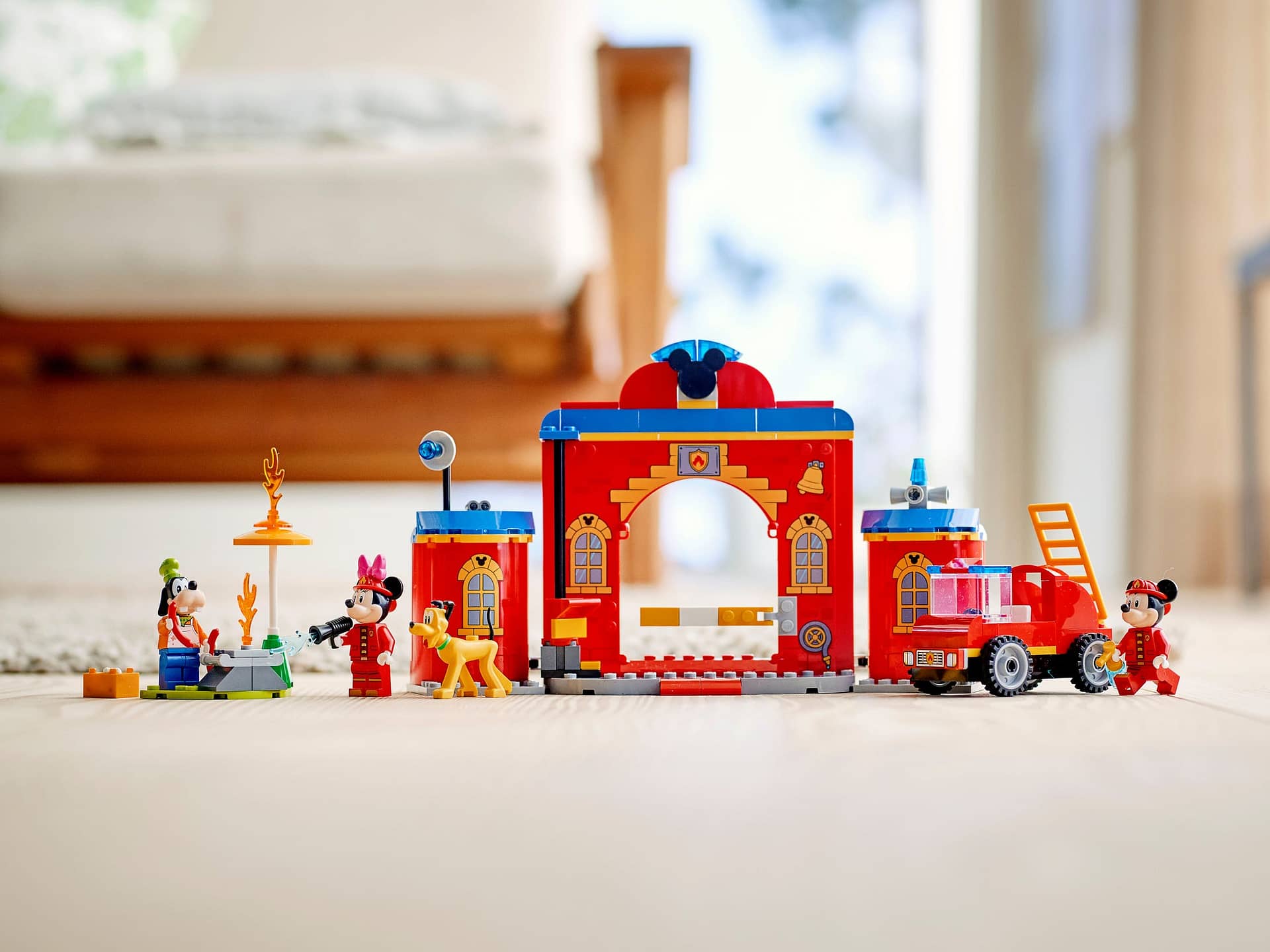 LEGO® 10776 Mickey & Friends Fire Truck & Station - Disney Mickey And Friends 4+