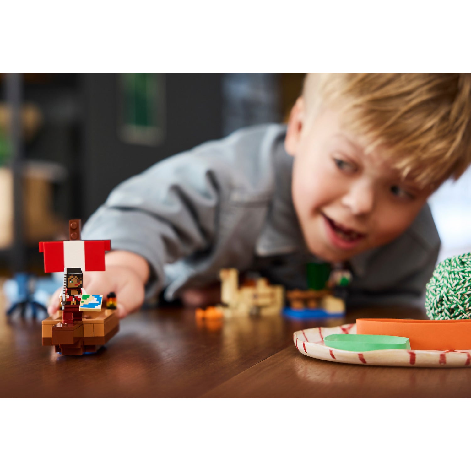 LEGO® 21259 The Pirate Ship Voyage - Minecraft®