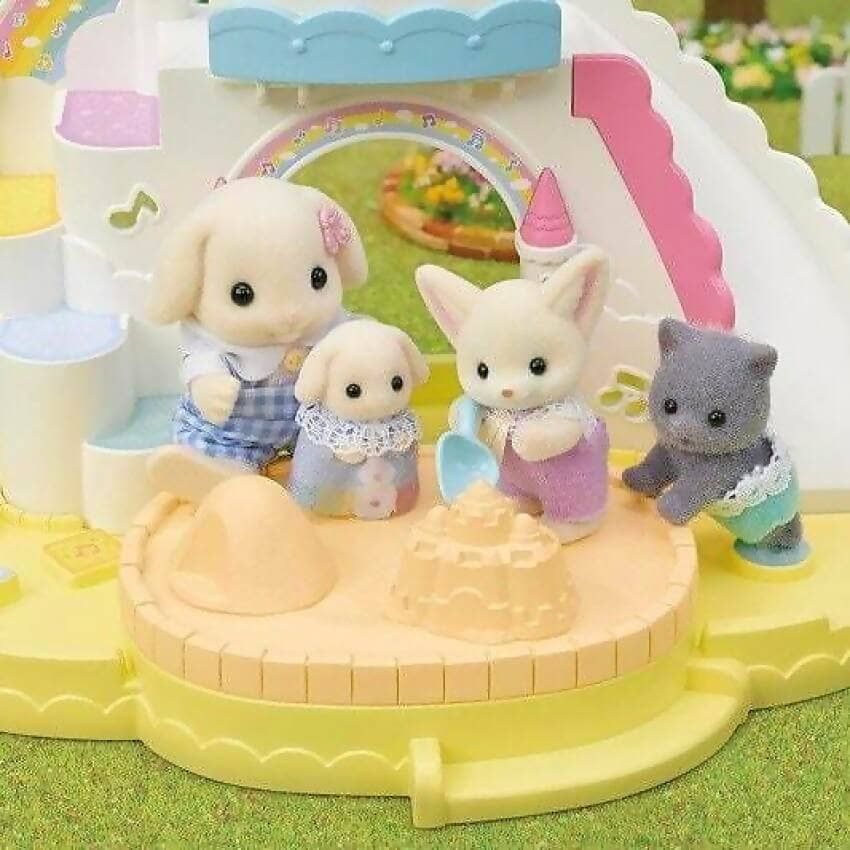 Sylvanian Families - Nursery Sandbox & Pool Playset