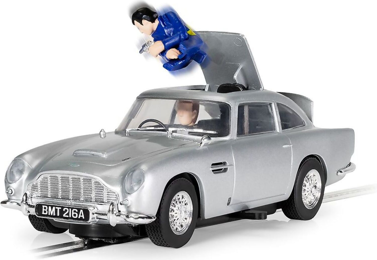 SCALEXTRIC - C4436 JAMES BOND ASTON MARTIN DB5 - 'GOLDFINGER'