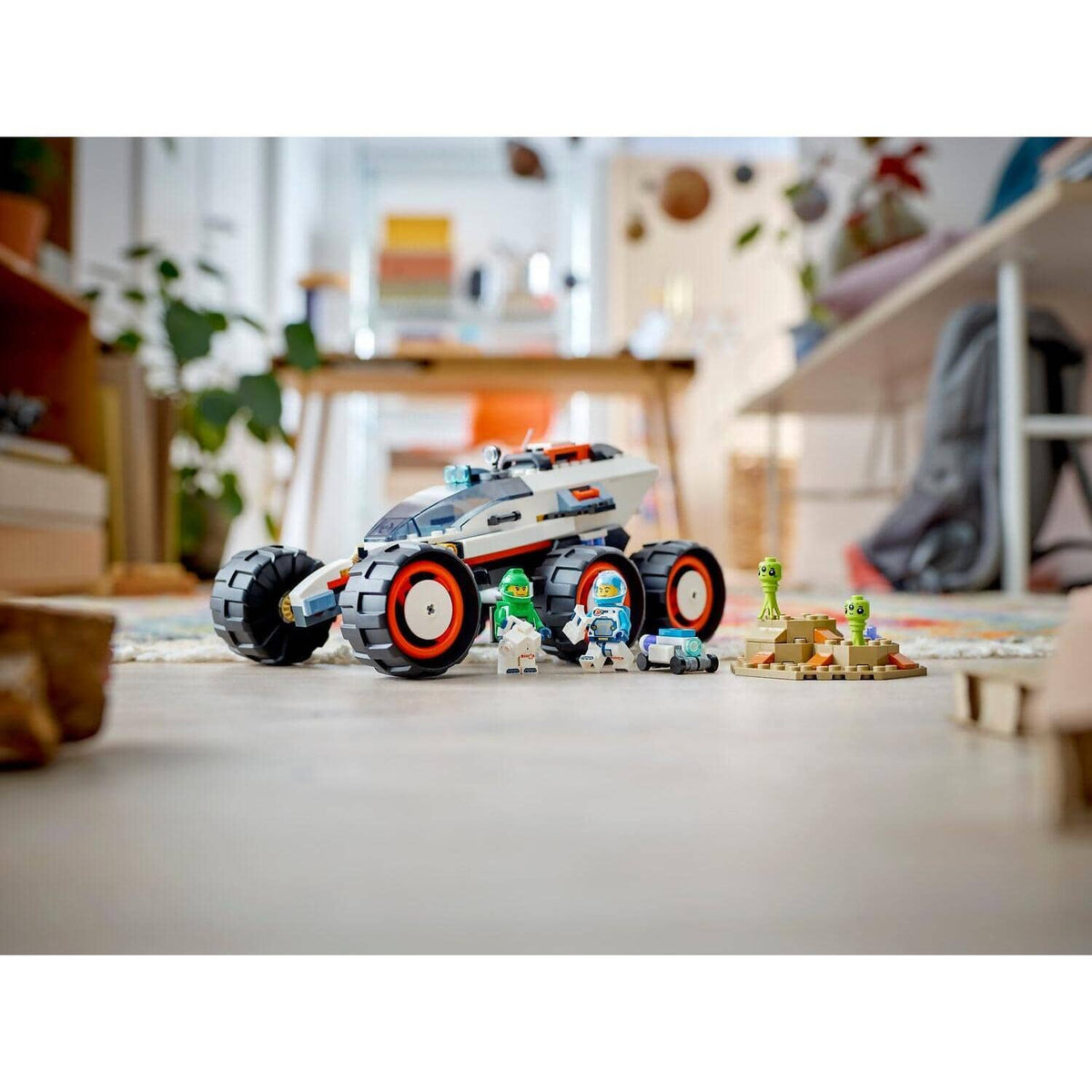 LEGO® 60431 Space Explorer Rover and Alien Life - City