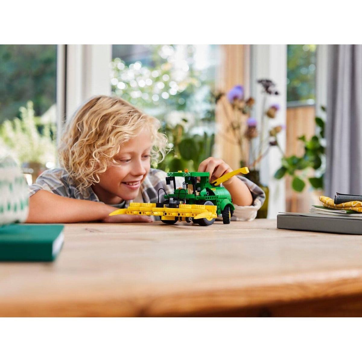 LEGO® 42168 John Deere 9700 Forage Harvester - Technic