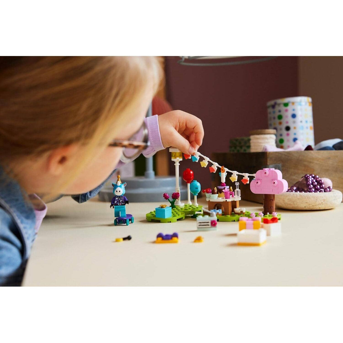 LEGO® 77046 Julian's Birthday Party - Animal Crossing