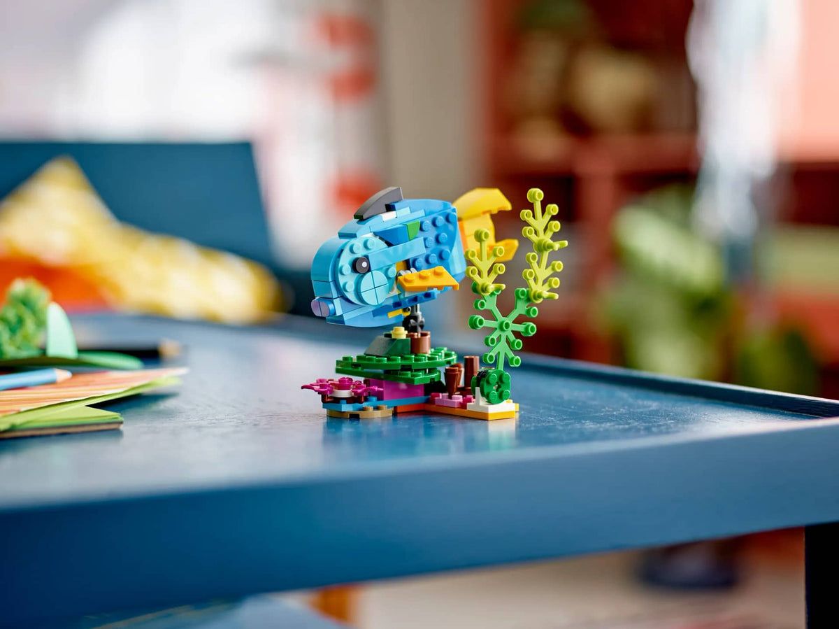 LEGO® 31136 Exotic Parrot - Creator 3in1