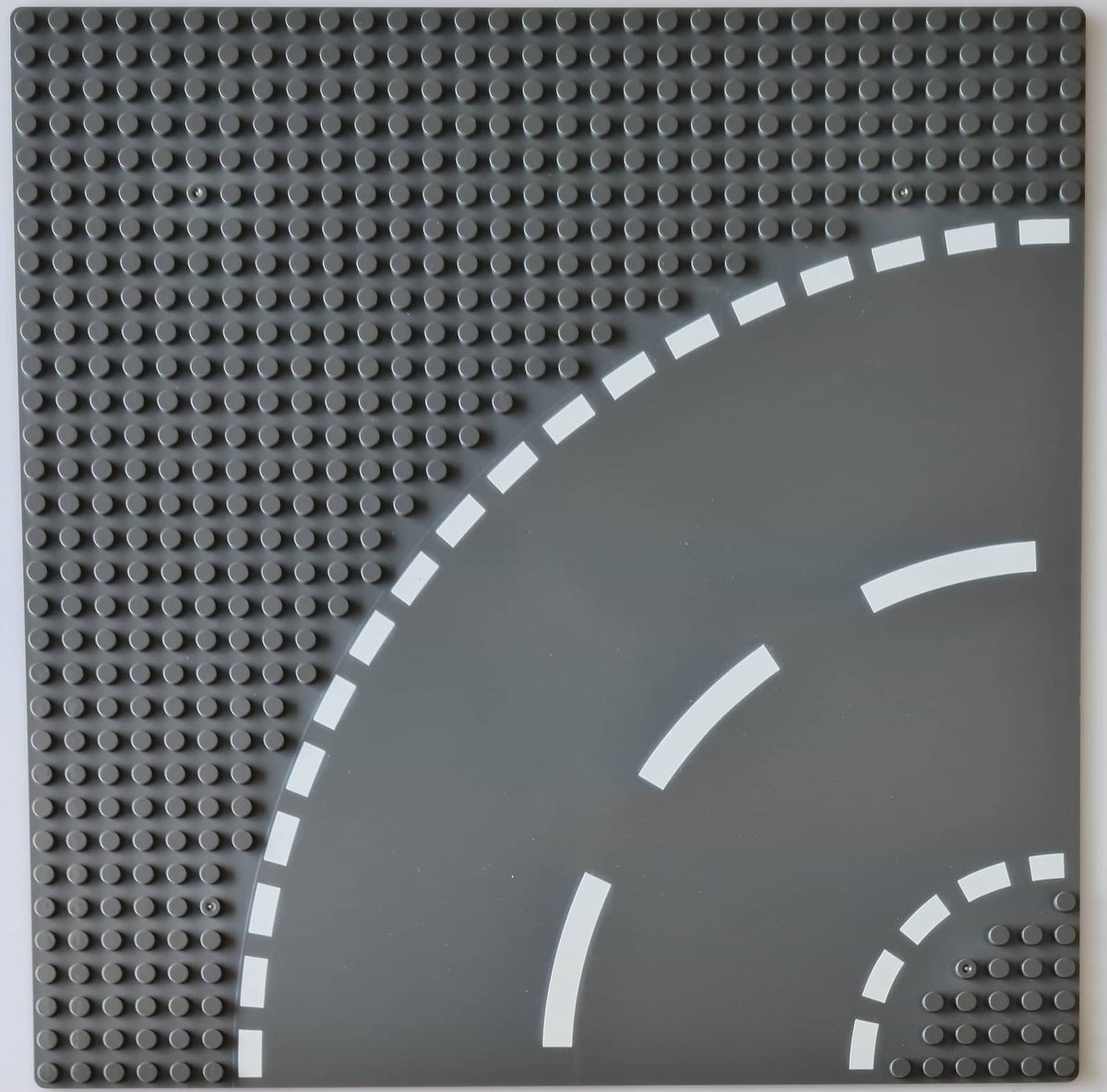 BASEPLATE Right Curve 32x32 Studs Generic Brand