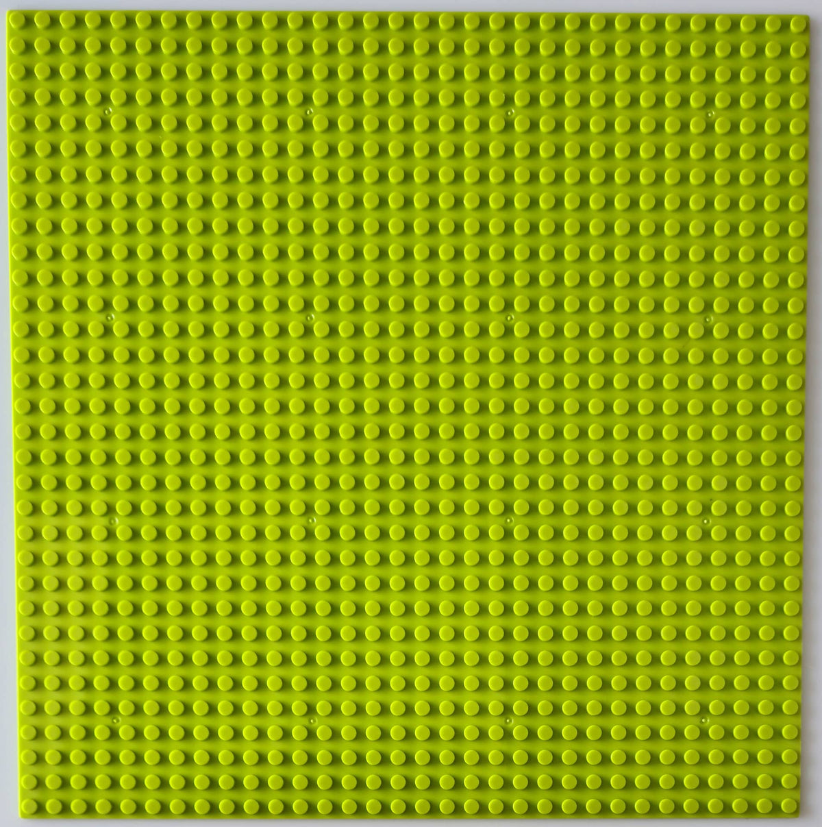 BASEPLATE 32x32 Studs Light Green Generic Brand