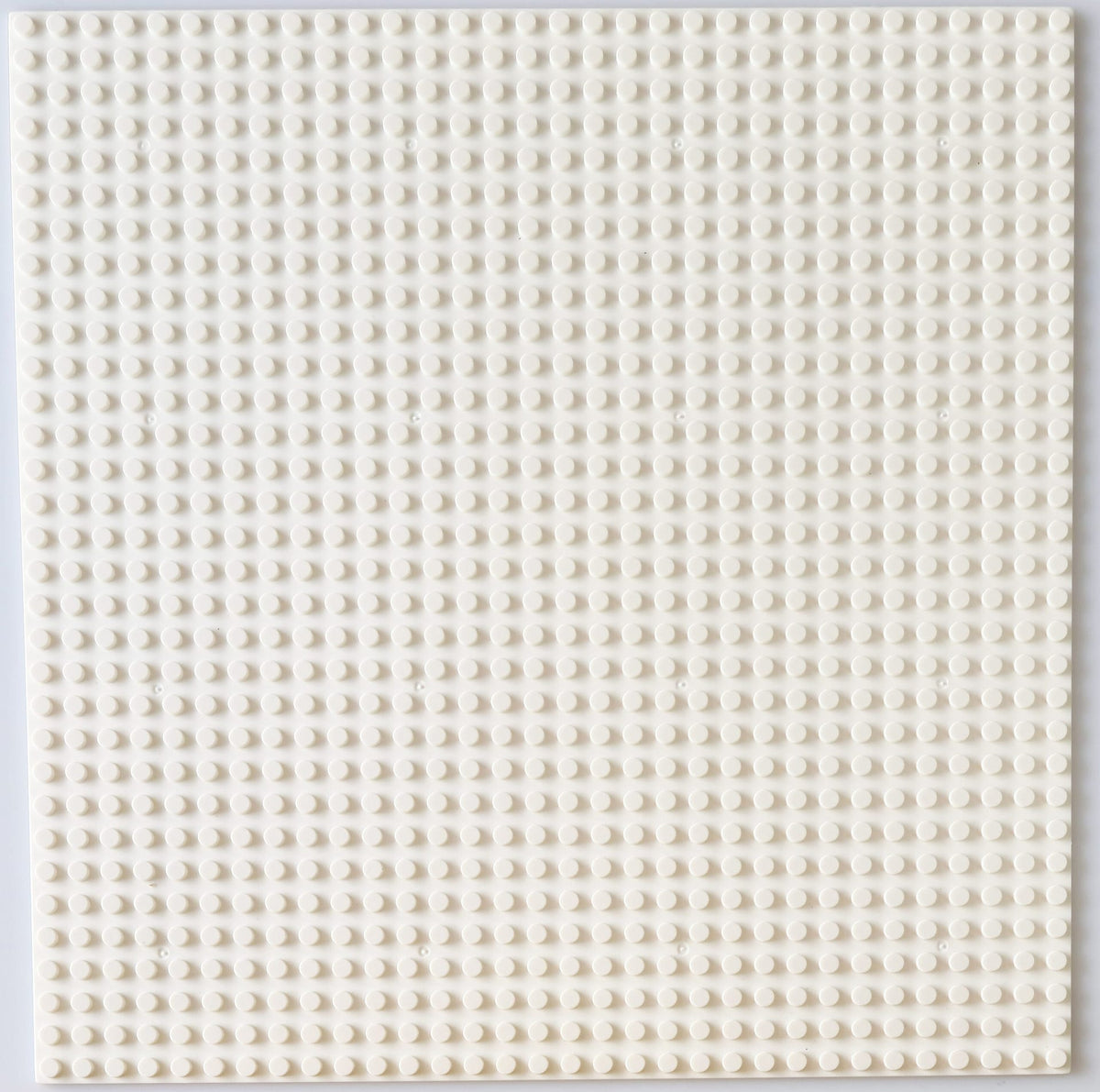 BASEPLATE 32x32 Studs White Generic Brand
