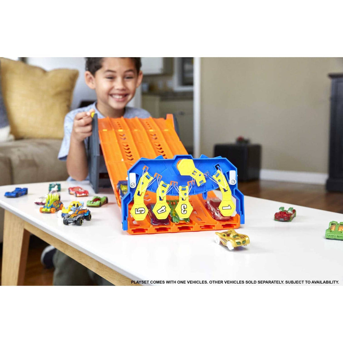 Hot Wheels - Roll Out Raceway Track Set Mattel
