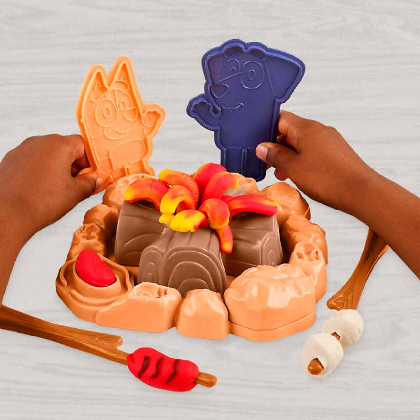 Play-Doh - Bluey Goes Camping Playset
