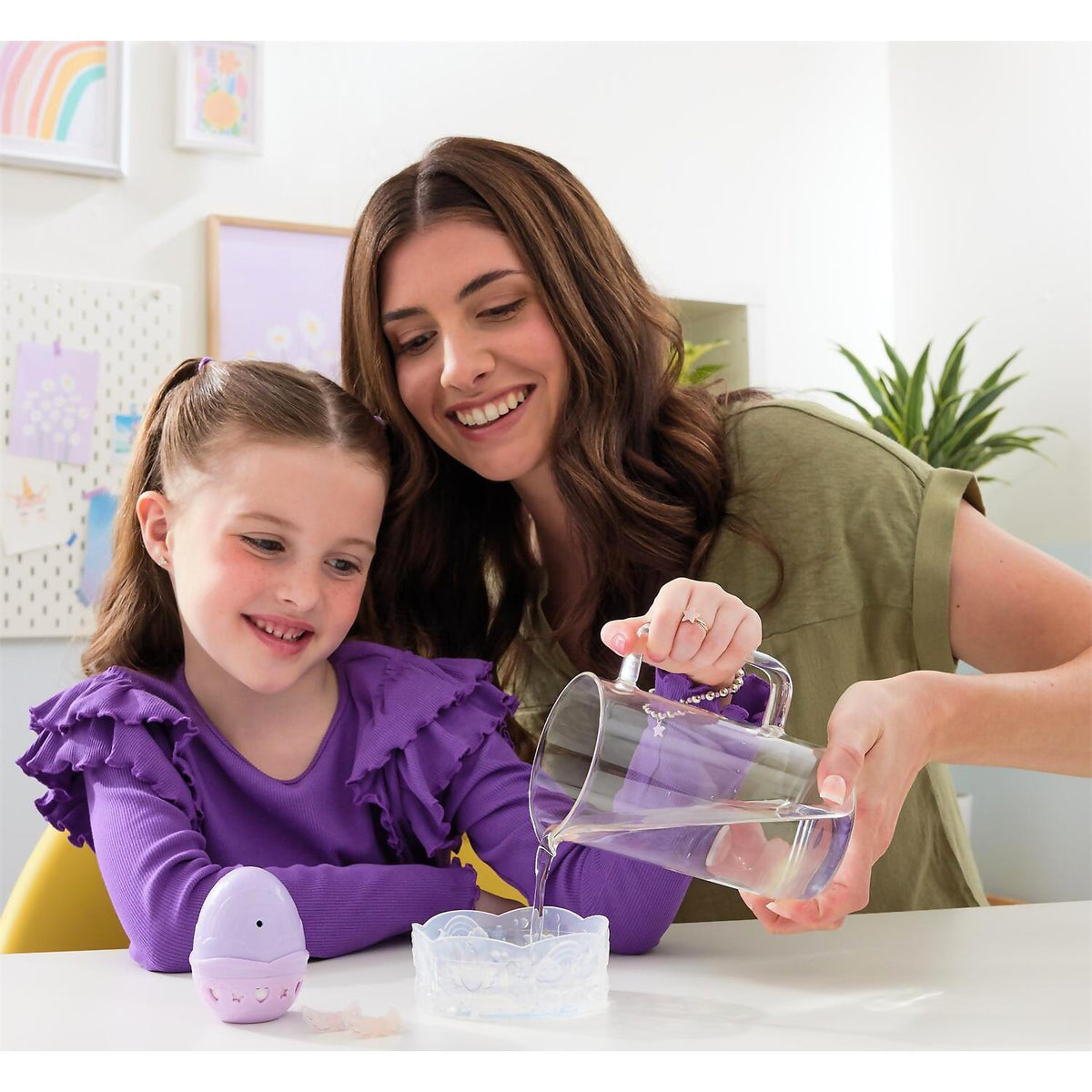 Hatchimals - Alive! - Rainbow Splash Fizzy Color Surprise
