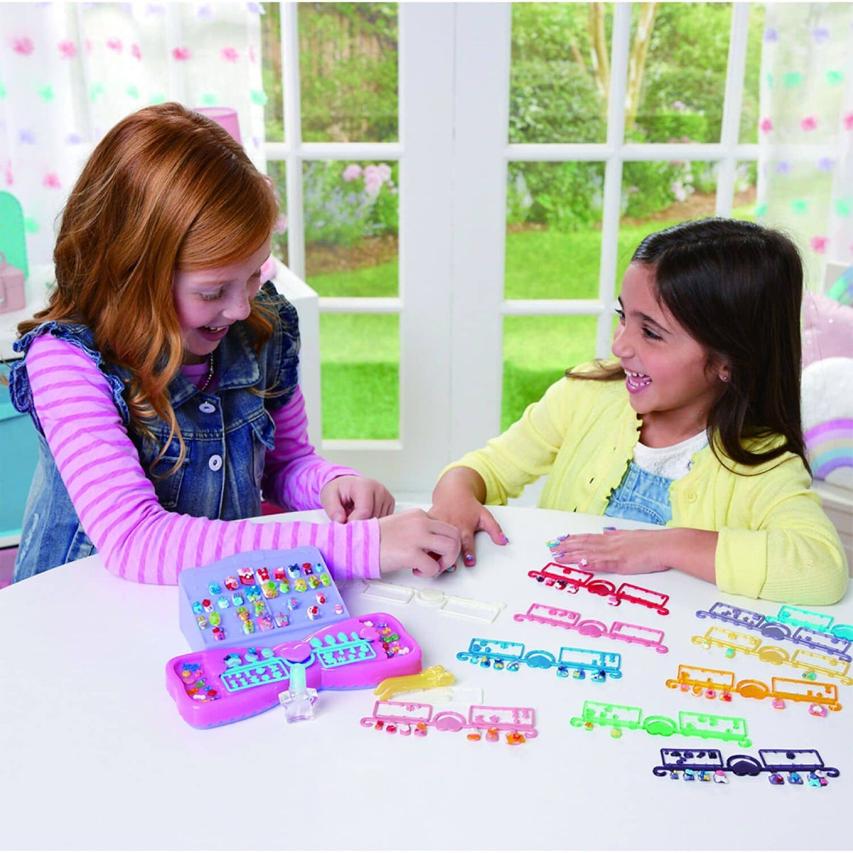 Aquabeads - Design N Display Nail Studio