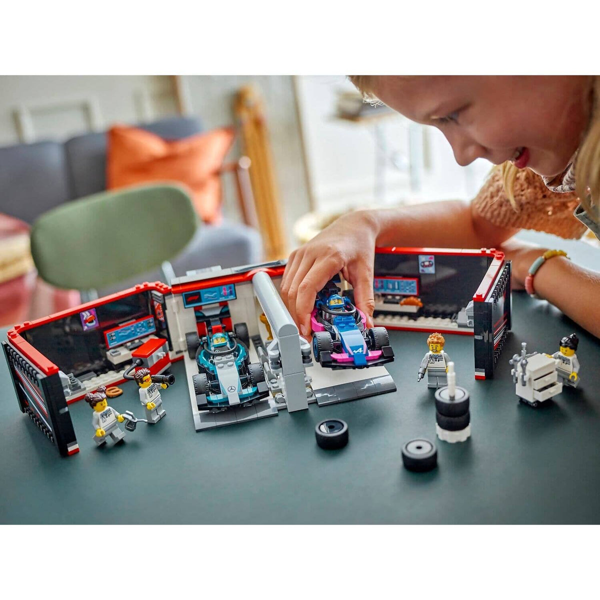 LEGO® 60444 F1 Garage & Mercedes-AMG & Alpine Cars - City