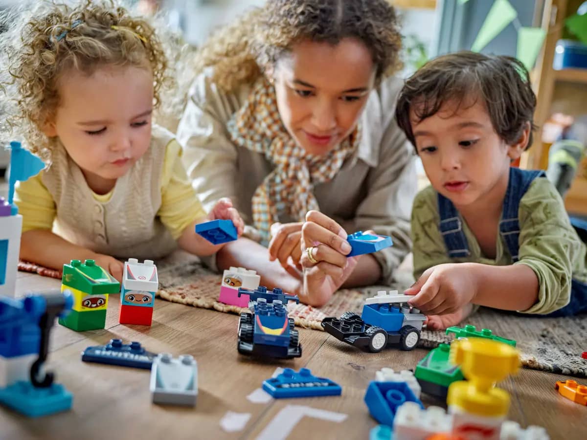 LEGO® 10445 F1 Team Race Cars & Drivers - DUPLO®