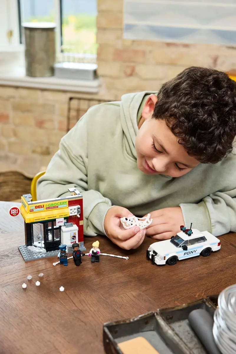 LEGO® 76311 Spider-Verse: Miles Morales vs. The Spot - Marvel Super Heroes