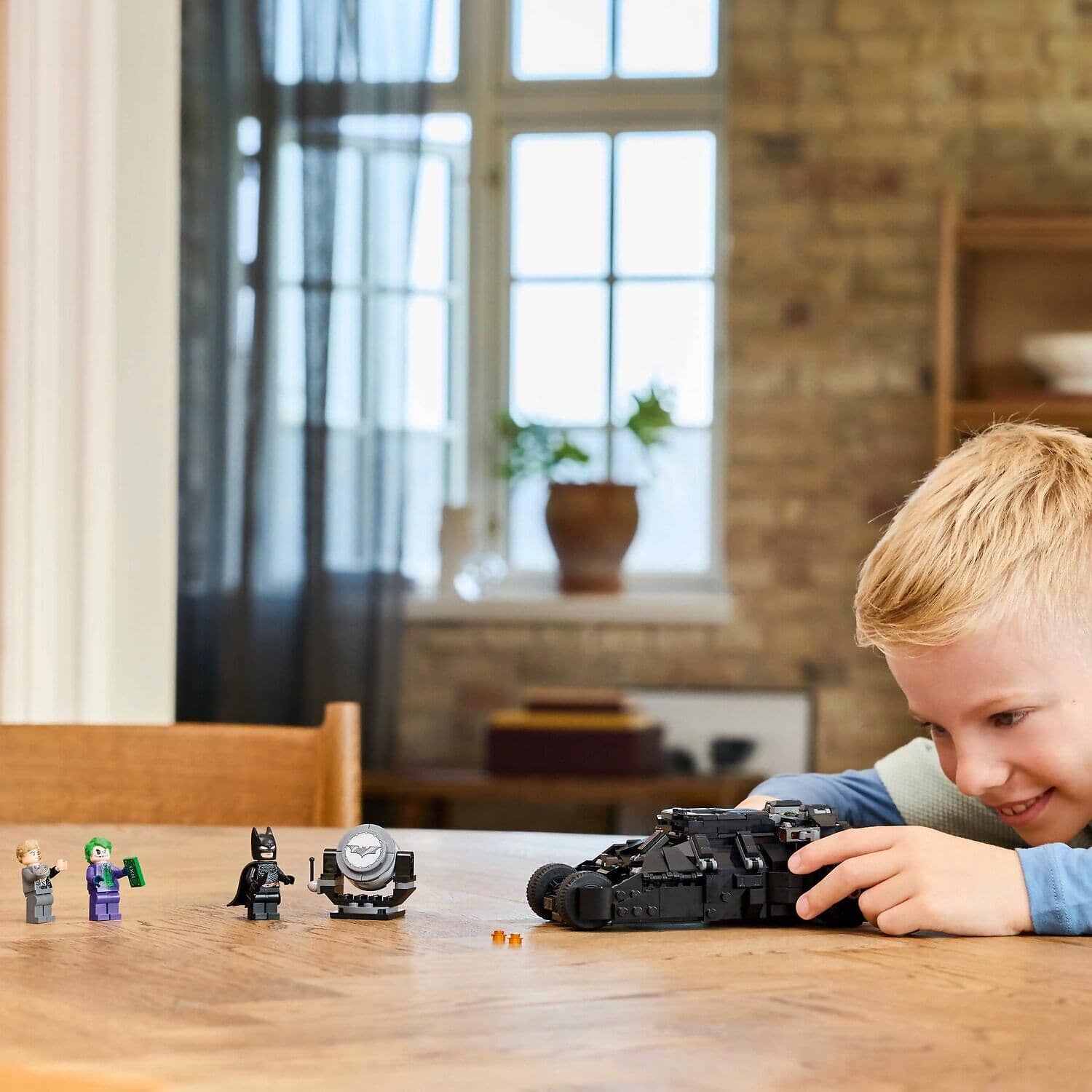 LEGO® 76303 Batman™ Tumbler Vs. Two-face & The Joker™ - DC Super Heroes