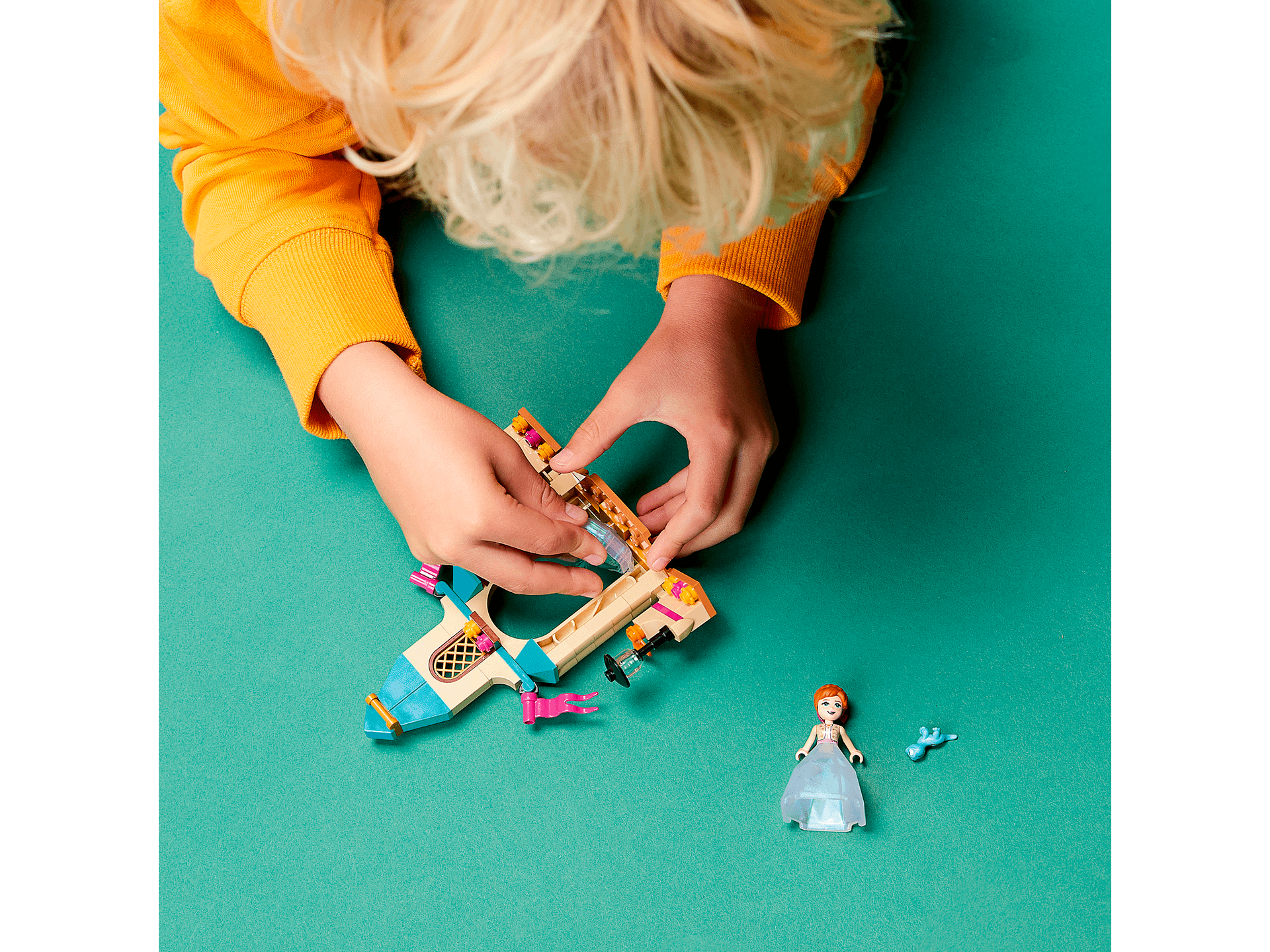 LEGO® 43198 Anna s Castle Courtyard - Disney Princess