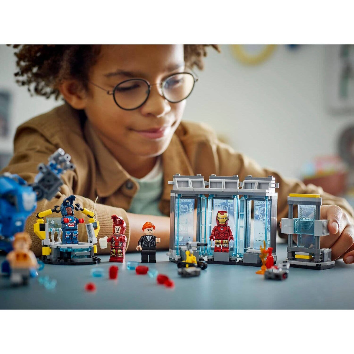 LEGO® 76315 Iron Man's Laboratory: Hall of Armor - Marvel Super Heroes
