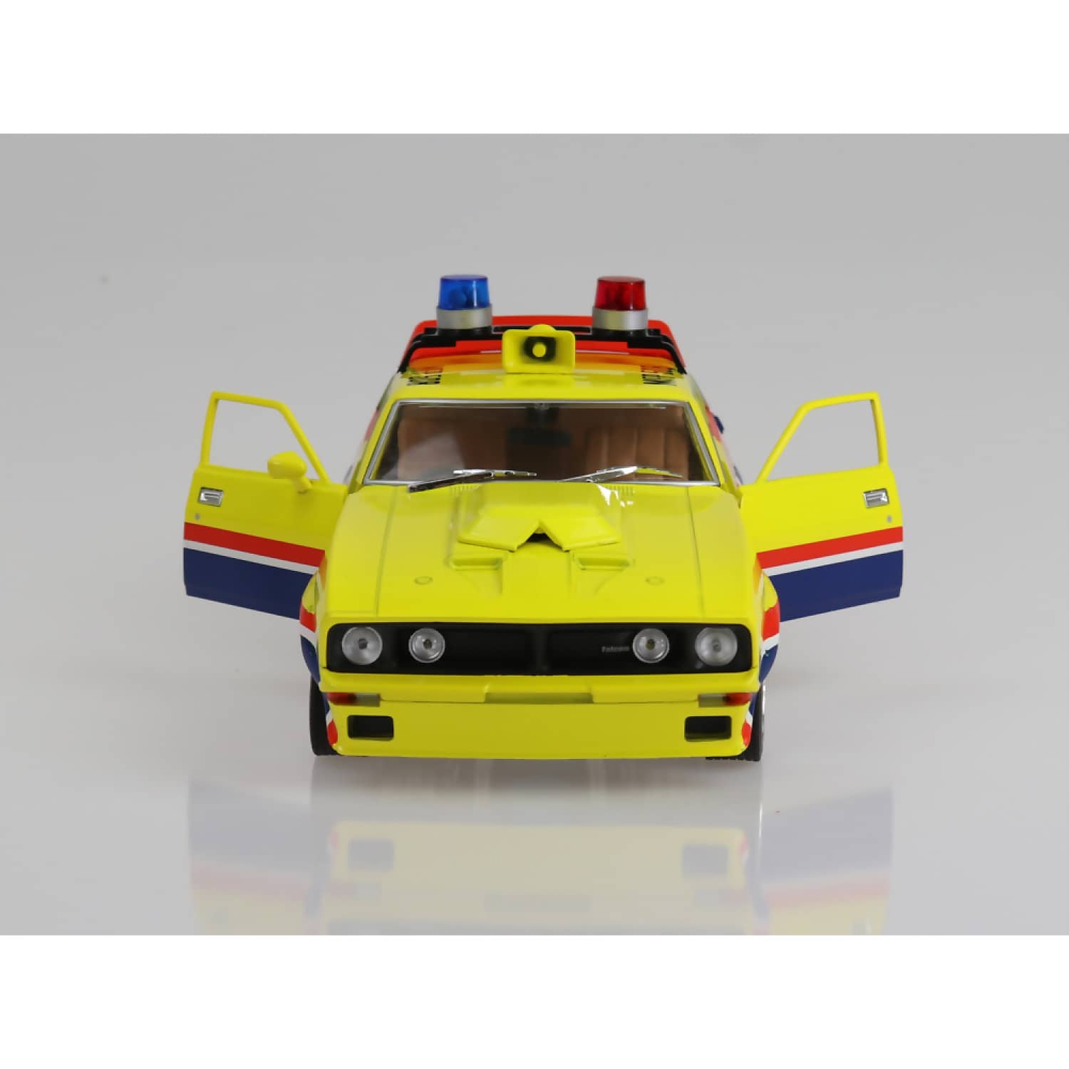 DDA COLLECTIBLES - 1:24 SCALE - XB FALCON MFP FIRST OF THE V8 INTERCEPTORS MOVIE - DIECAST MODEL
