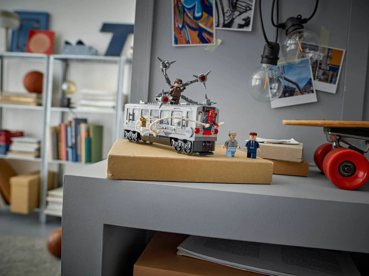 LEGO® 76321 Spider-Man vs. Doc Ock Subway Train Scene - Marvel Super Heroes