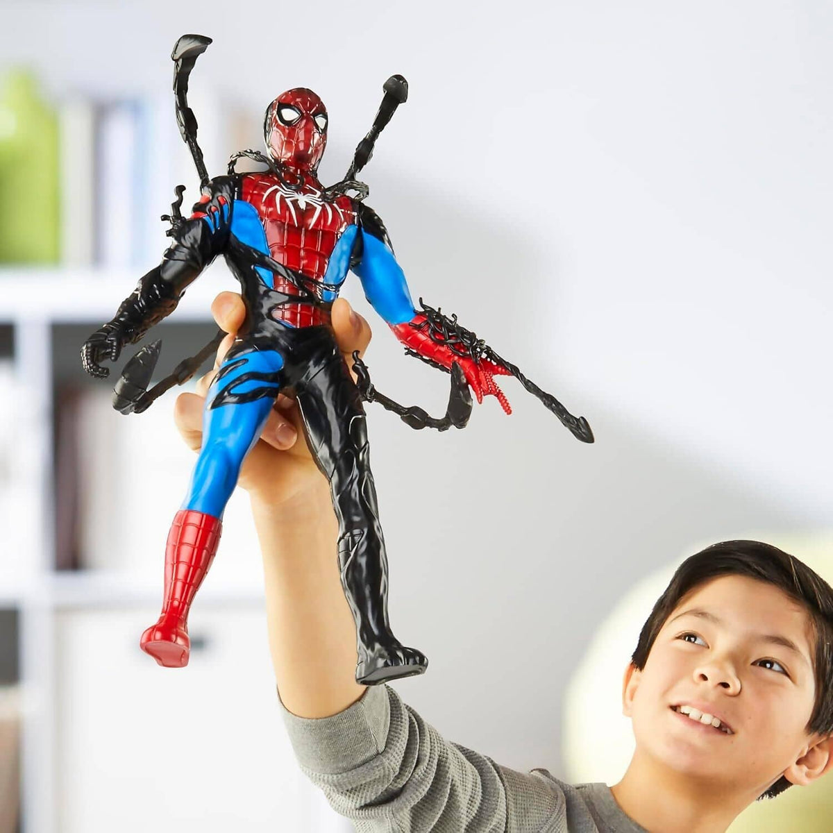 Marvel - Spider-Man - VenomVersus Spider-Man Liquid Shifter Colour Change 11-inch Action Figure - Hasbro