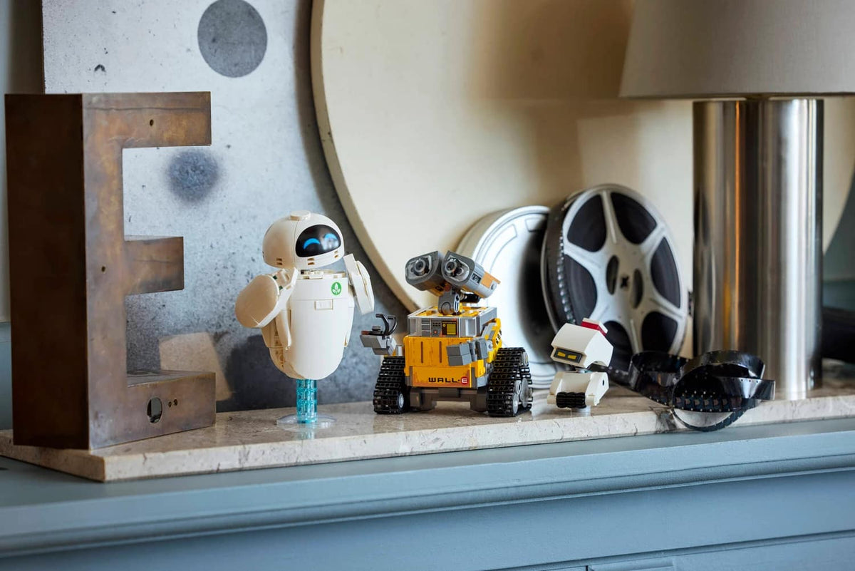 LEGO® 43279 WALL-E and EVE - Disney