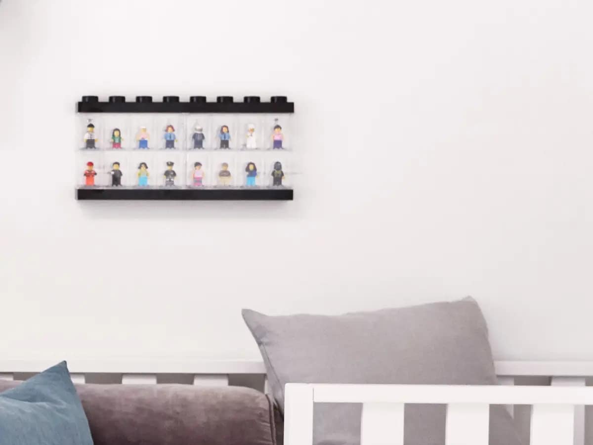 LEGO® Minifigure Display Case 16 Black - Room Copenhagen