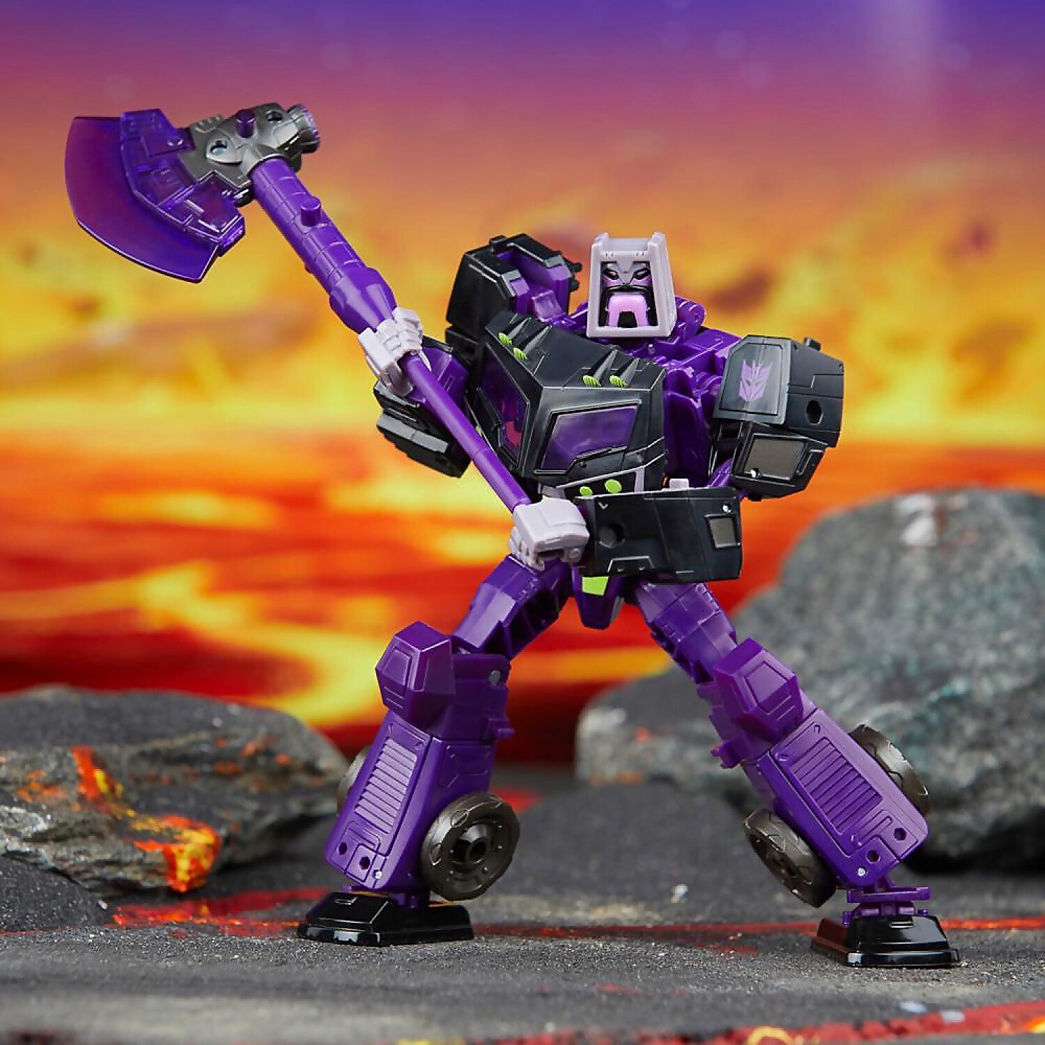 Transformers - Legacy United Animated Universe Decepticon Motormaster Action Figure - Hasbro