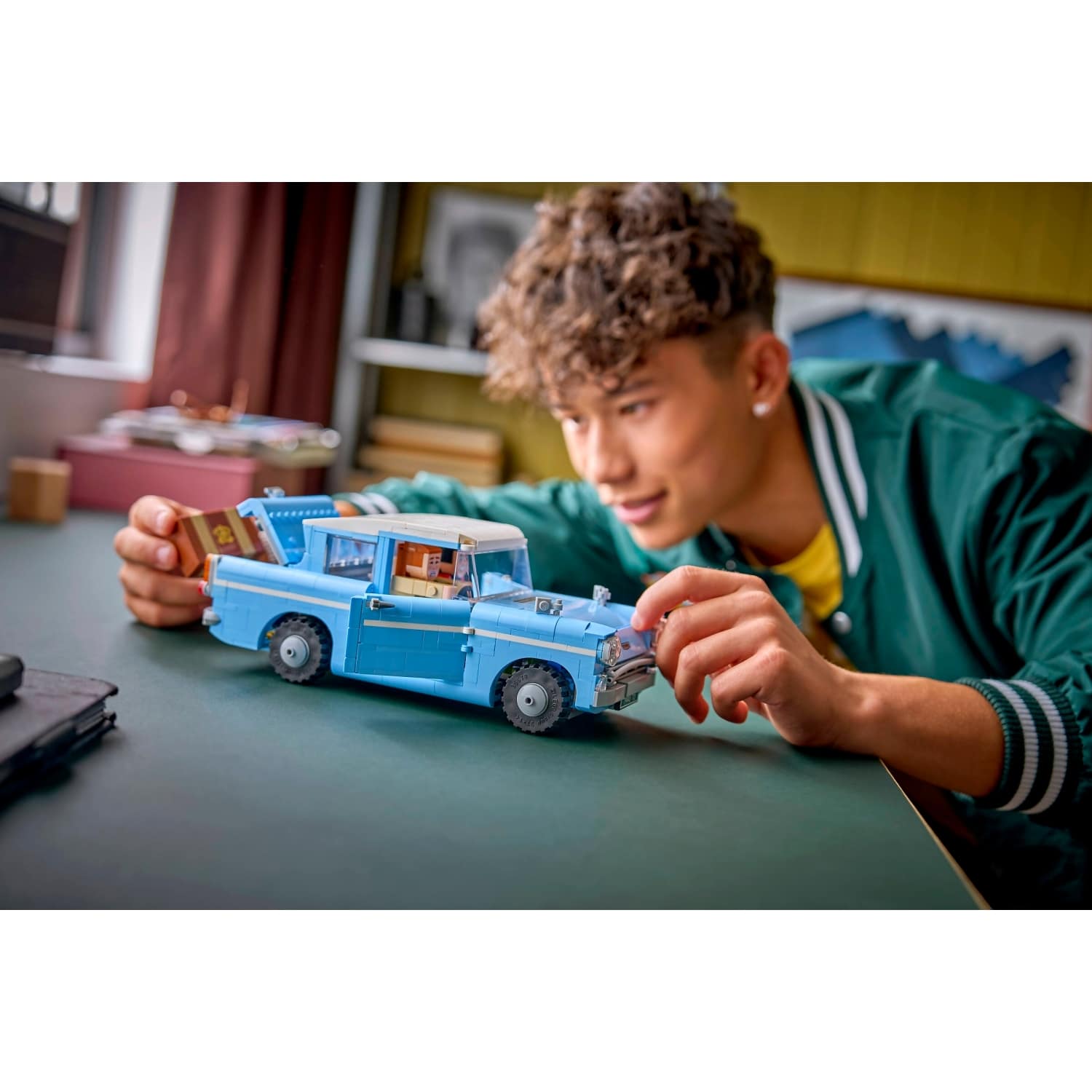 LEGO® 76470 Enchanted Flying Ford Anglia - Harry Potter™