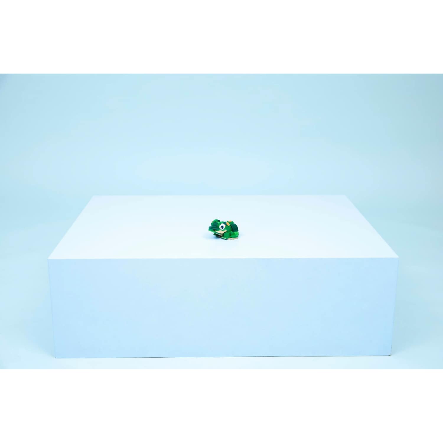 LEGO® 31377 Turtle with a Water Lily Flower - Creator 3-in-1
