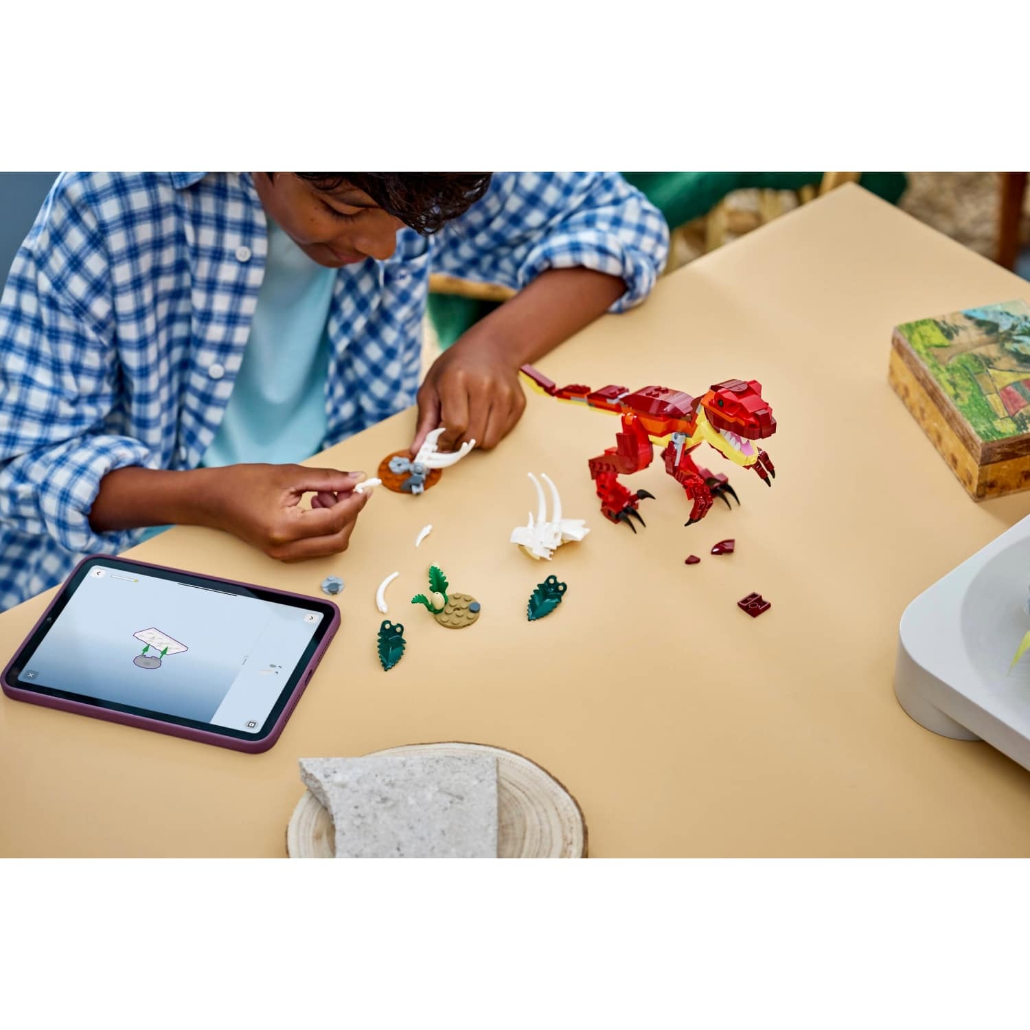 LEGO® 31379 Fierce Dinosaur - Creator 3-in-1