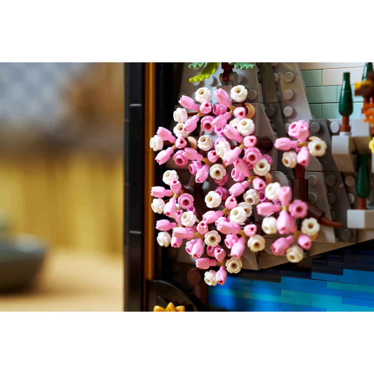 LEGO® 31218 Japanese Cherry Blossom Landscape - Art