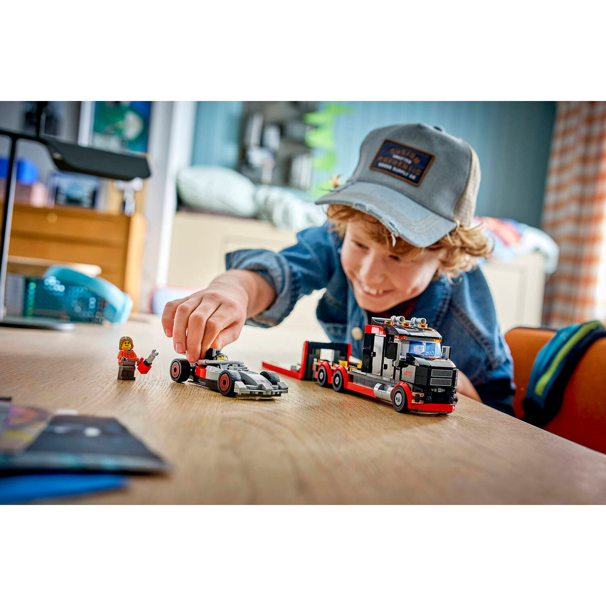 LEGO® 60493 F1 Display Truck with Audi F1 Race Car - City