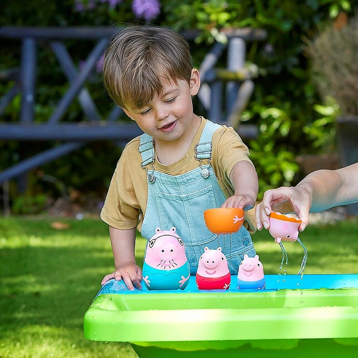 TOMY - Toomies Peppa Pig Peppa's Nesting Family
