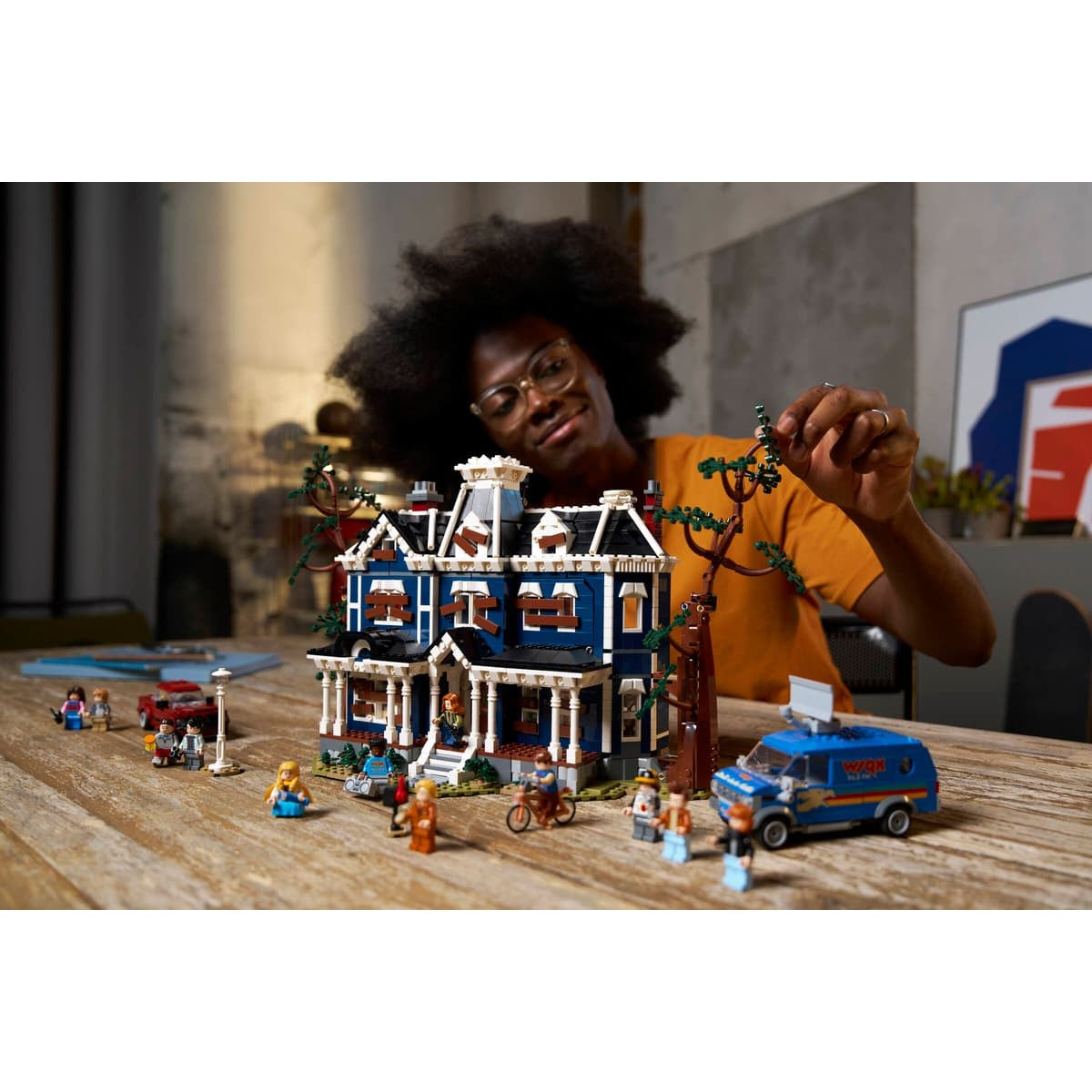 LEGO® 11370 Stranger Things: The Creel House - Icons