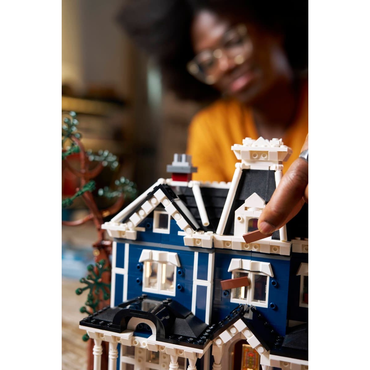 LEGO® 11370 Stranger Things: The Creel House - Icons