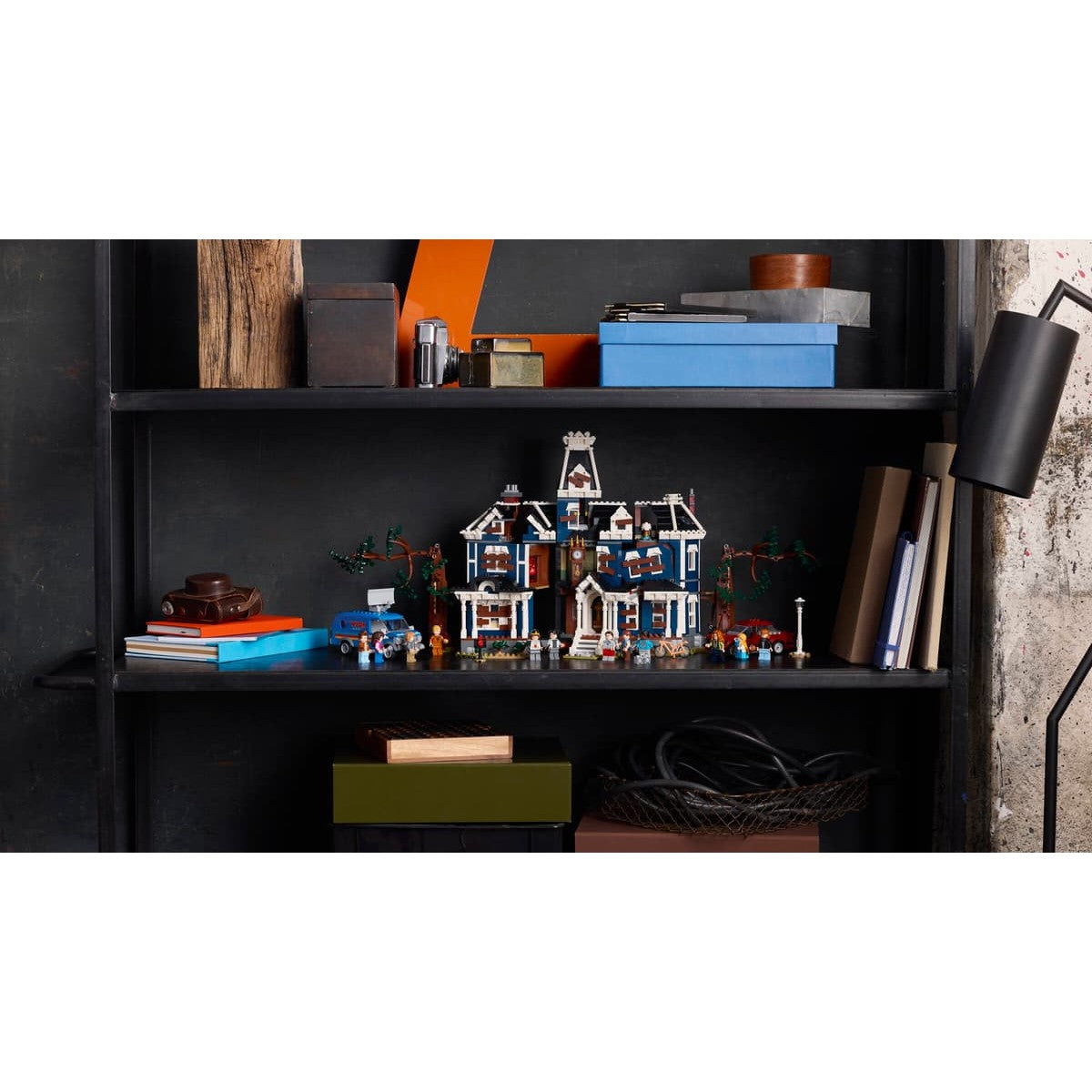 LEGO® 11370 Stranger Things: The Creel House - Icons