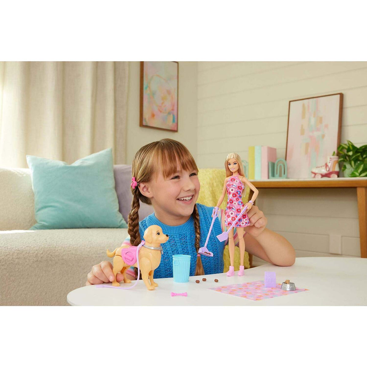 Barbie - Family & Friends Barbie Malibu Walk & Potty Puppy Doll - Mattel
