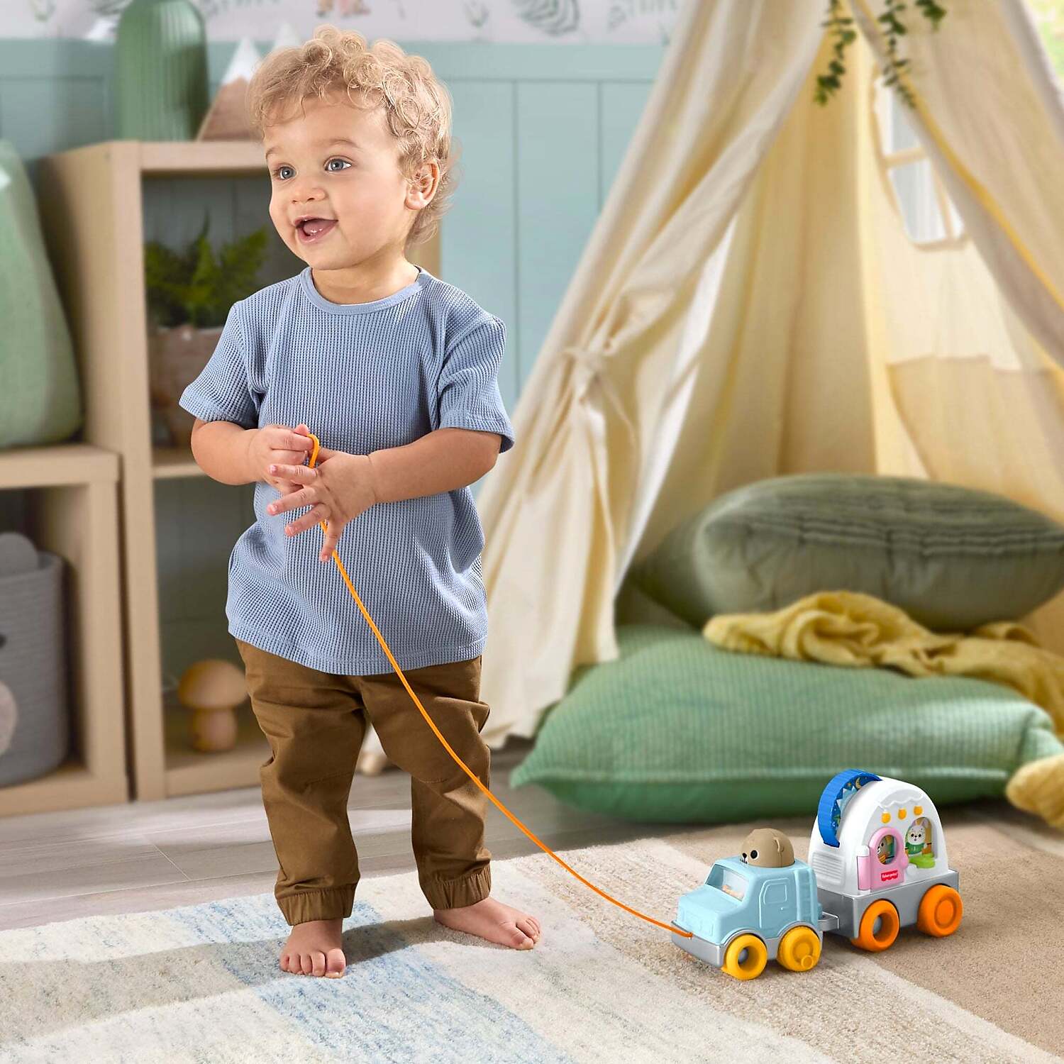 Fisher-Price - Friendship Forest Pull-Along Camper Playset - Mattel