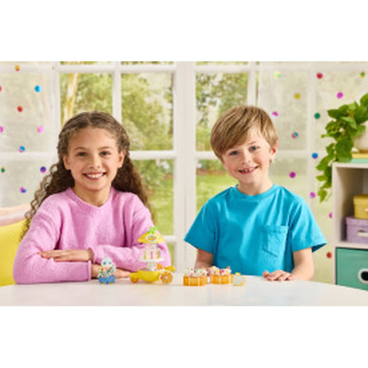 Sylvanian Families - Citrus Bird Juice Stand Playset