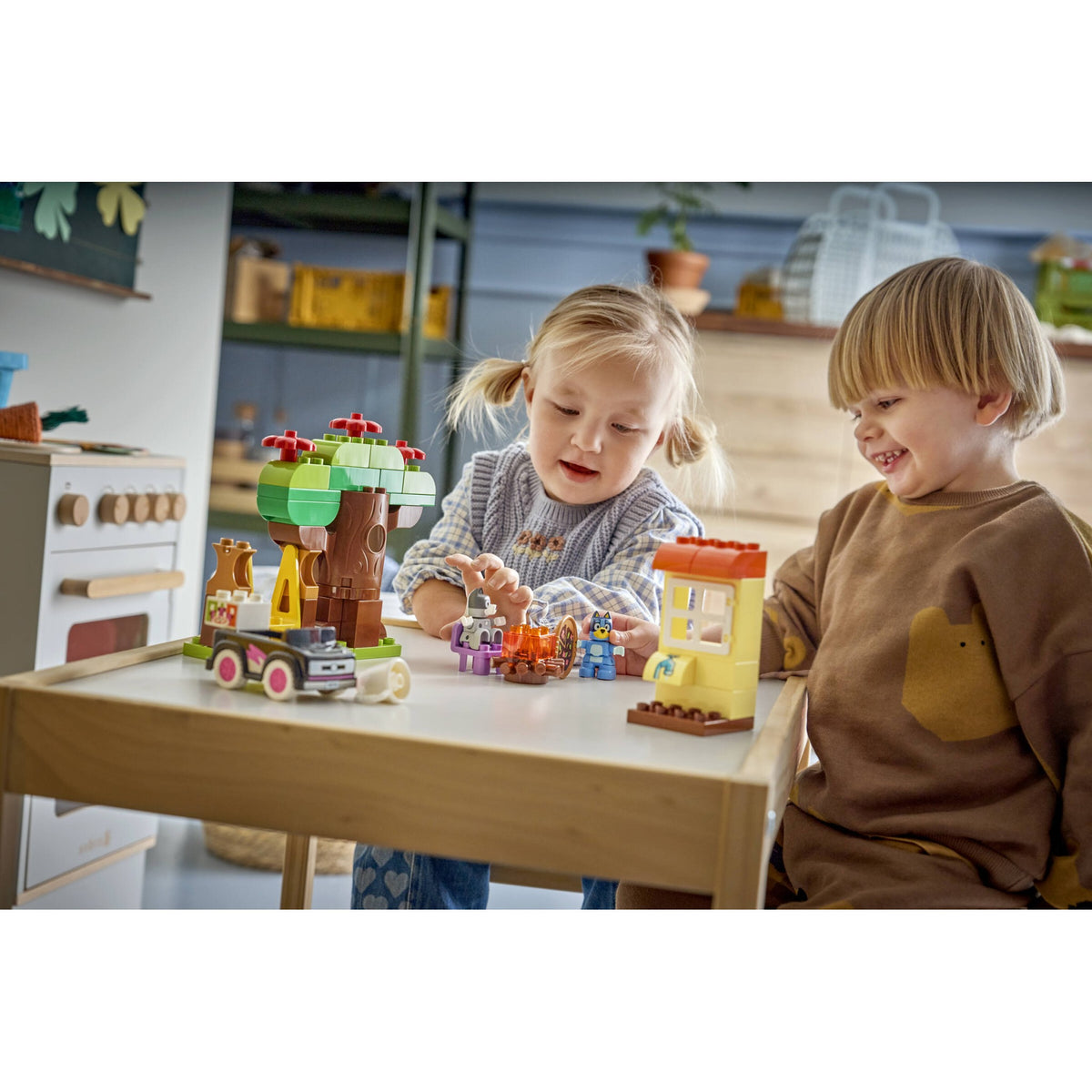 LEGO® 10469 Pizza Girls with Muffin and Bluey - DUPLO®