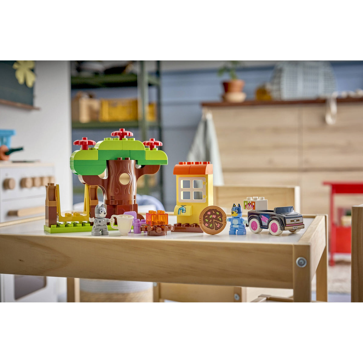 LEGO® 10469 Pizza Girls with Muffin and Bluey - DUPLO®