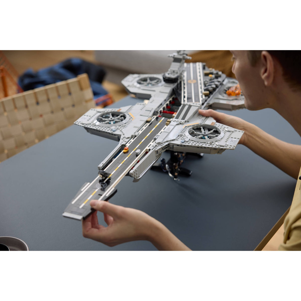 LEGO® 76354 S.H.I.E.L.D. Helicarrier - Marvel Super Heroes
