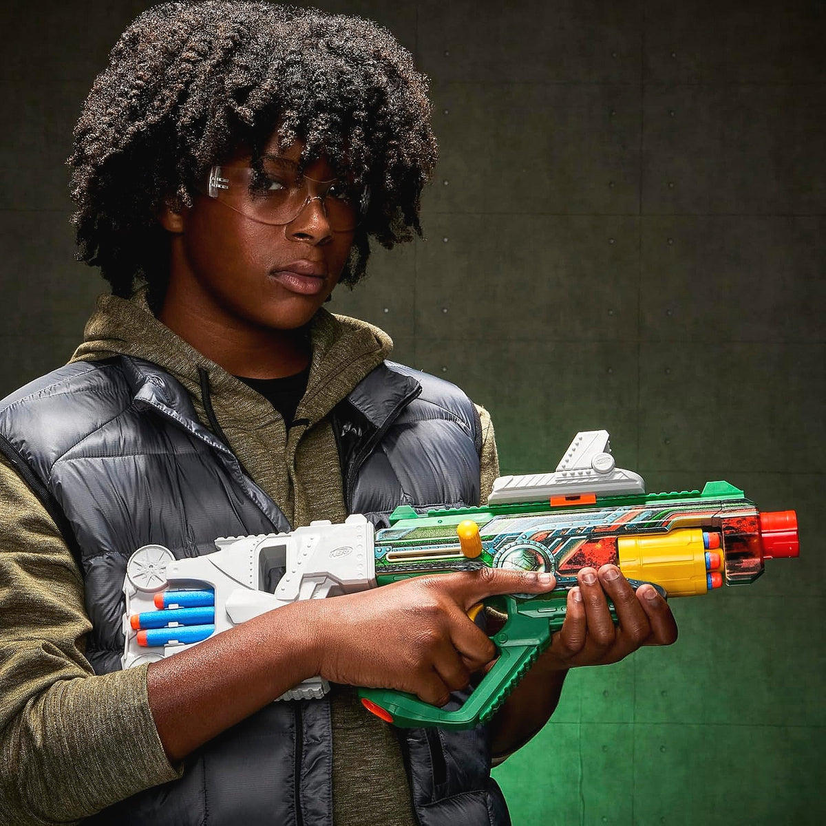 Nerf - Marvel Studios Doomsday Doctor Doom Blaster 12 Elite Darts - Hasbro