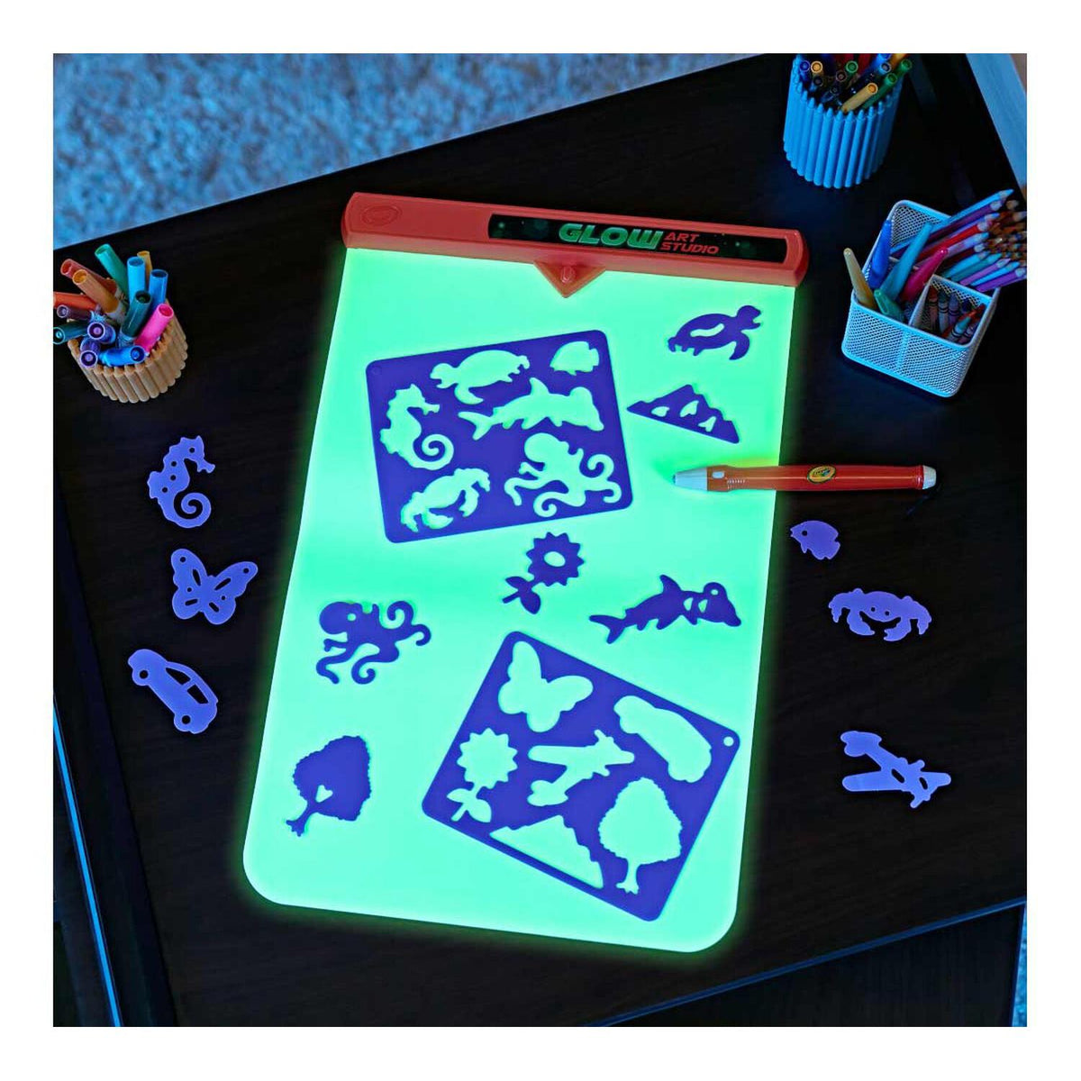 Crayola - Glow Art Studio Glow in the Dark Canvas