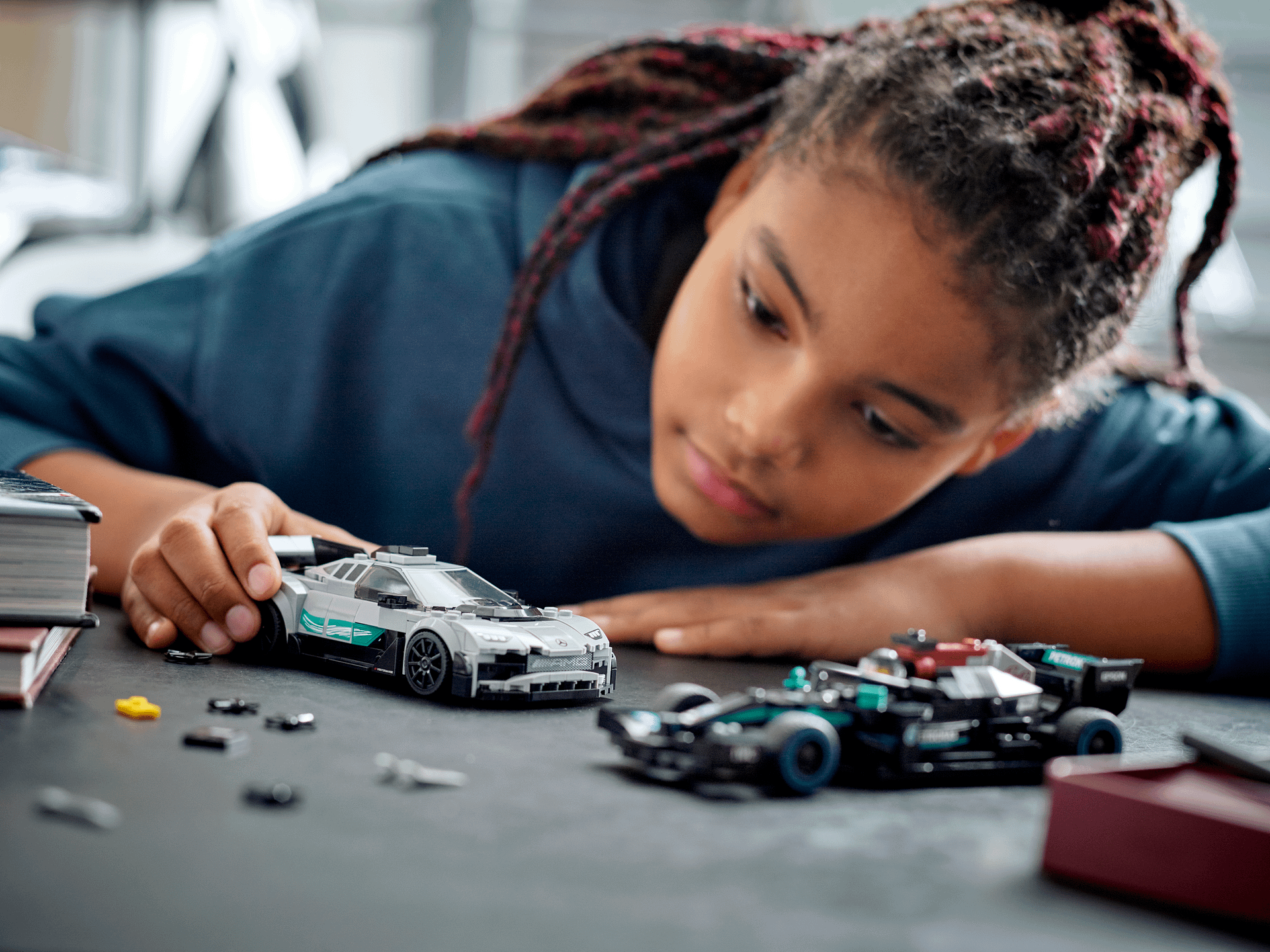 LEGO® 76909 Mercedes-AMG F1 W12 E Performance & Mercedes-AMG Project One - Speed Champions