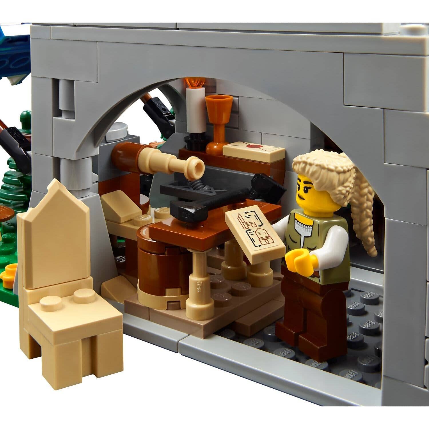 LEGO® 10332 Medieval Town Square - Icons