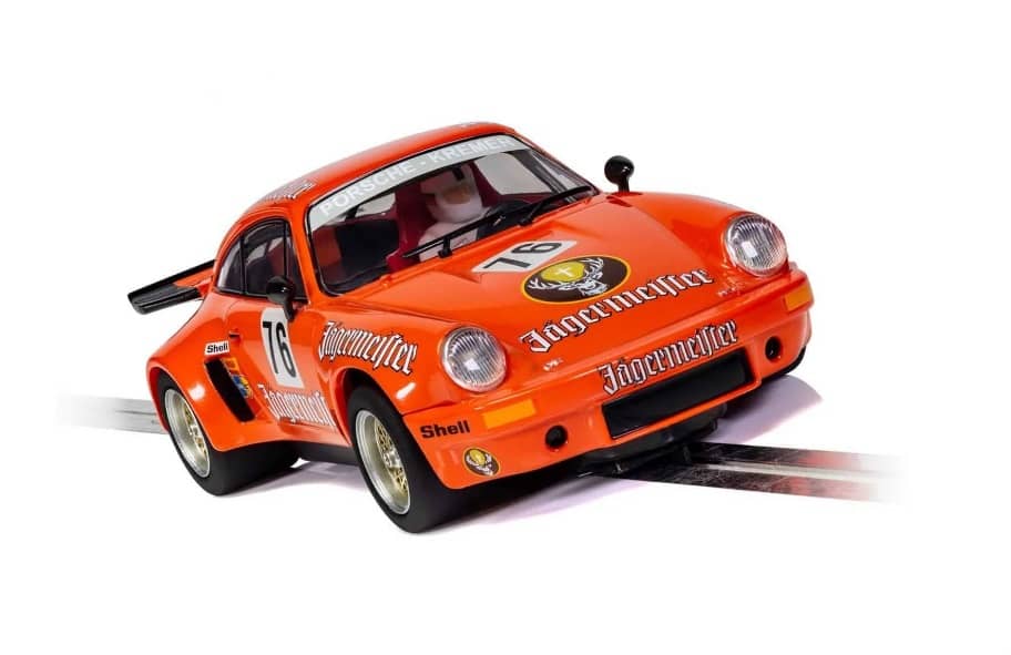 SCALEXTRIC - C4211 1:32 PORSCHE 911 CARRERA RSR SLOT CAR SUIT CARRERA