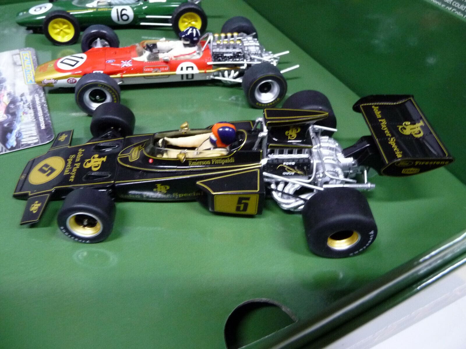 SCALEXTRIC - C4184A 1:32 THE GENIUS OF COLIN CHAPMAN TEAM LOTUS TRIPLE PACK
