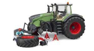 Bruder Fendt 1050 Vario Tractor With Accessories